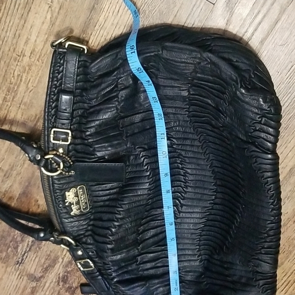 Coach Madison Lindsey Gathered Satchel - Picture 12 of 13